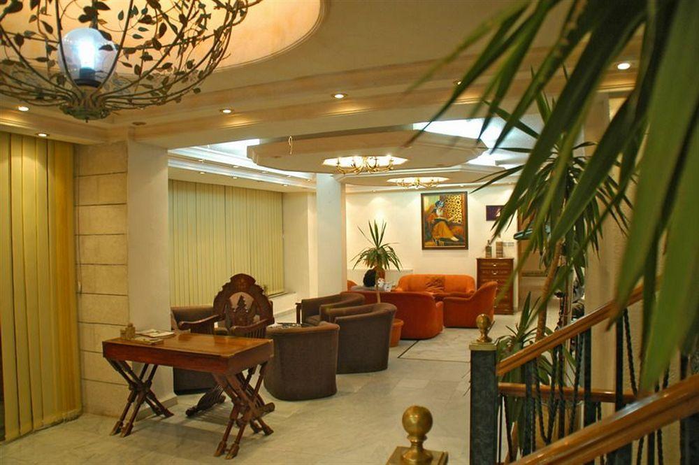 Candles Hotel Вади Муса Экстерьер фото